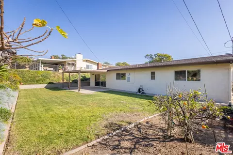 Exterior - 821 N Maple Ave, Montebello, CA 90640 photo 2 of 2