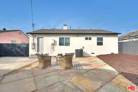 916 S Chester Ave, Compton, CA 90221 photo 25