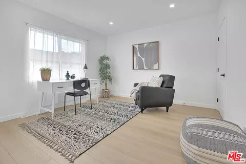 916 S Chester Ave, Compton, CA 90221 photo 13