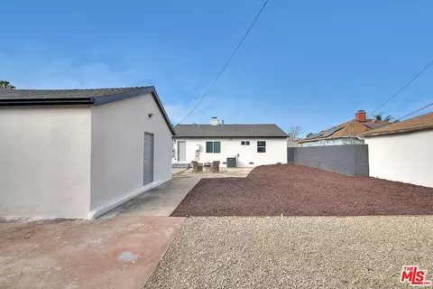 916 S Chester Ave, Compton, CA 90221 photo 26