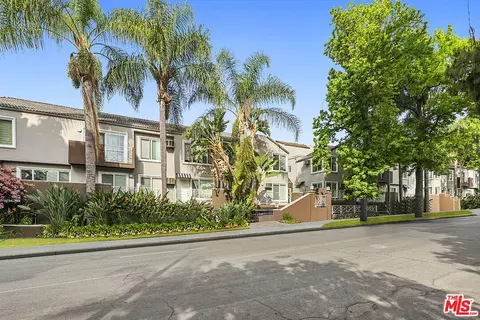 355 N Maple St #224, Burbank, CA 91505 photo 2