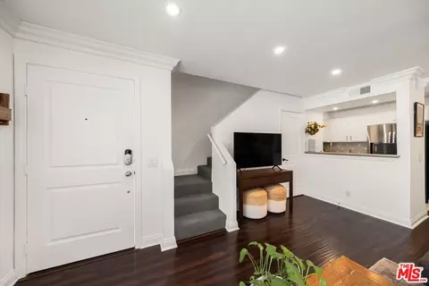 355 N Maple St #224, Burbank, CA 91505 photo 9