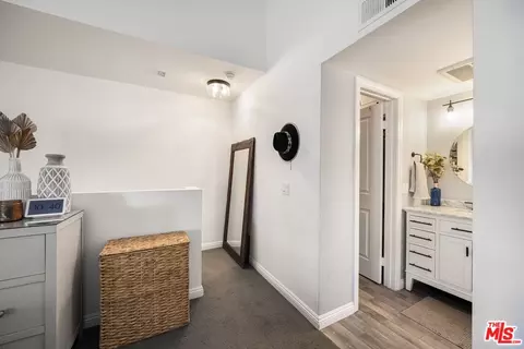 355 N Maple St #224, Burbank, CA 91505 photo 10
