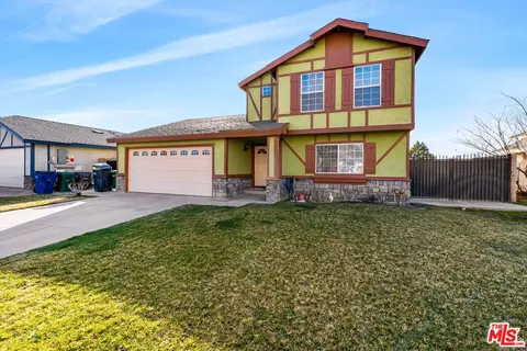 45117 Biscay St, Lancaster, CA 93535