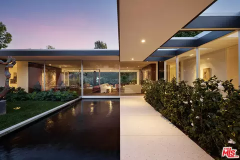 1141 Angelo Dr, Beverly Hills, CA 90210