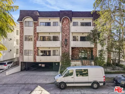 1515 Amherst Ave #305, Los Angeles, CA 90025