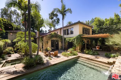 1168 N Doheny Dr, Los Angeles, CA 90069