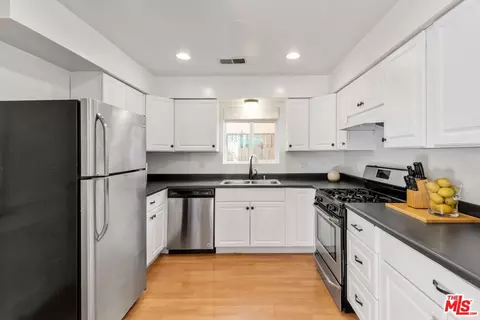 914 5th Ave, Venice, CA 90291 photo 16