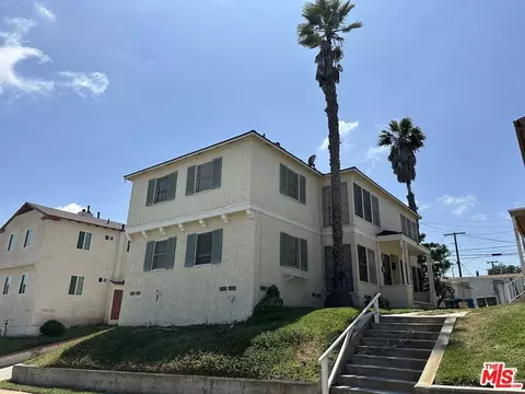 8257 Crenshaw Dr, Inglewood, CA 90305