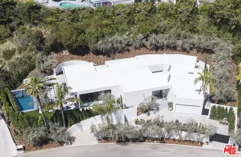 1731 Rising Glen Rd, Los Angeles, CA 90069