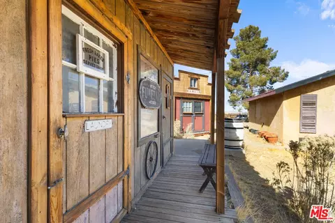 17046 E Avenue T, Llano, CA 93544 photo 17