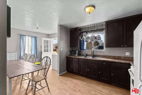 17046 E Avenue T, Llano, CA 93544 photo 5