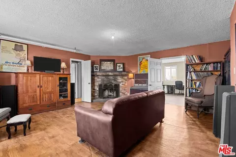 17046 E Avenue T, Llano, CA 93544 photo 9