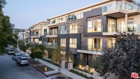 728 N Sweetzer Ave #102, West Hollywood, CA 90069
