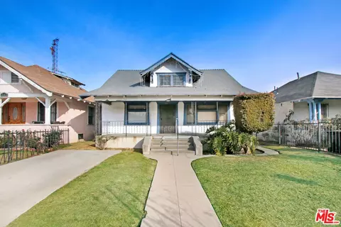 227 W 52nd St, Los Angeles, CA 90037