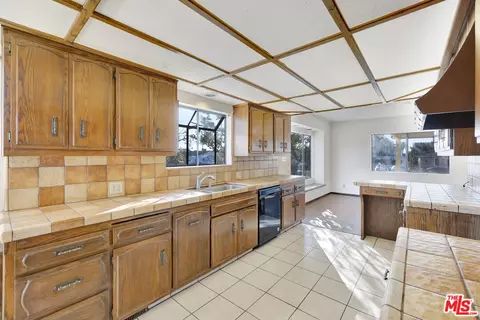 9835 Emperor Ave, Arcadia, CA 91007 photo 21