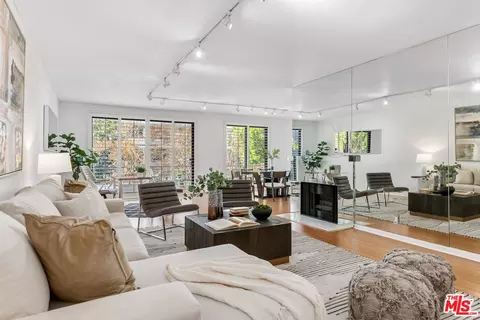4454 Ventura Canyon Ave #106, Sherman Oaks, CA 91423
