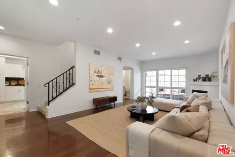 851 N San Vicente Blvd #124, West Hollywood, CA 90069