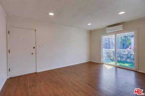 1220 N 3rd St #C, Burbank, CA 91504 photo 3