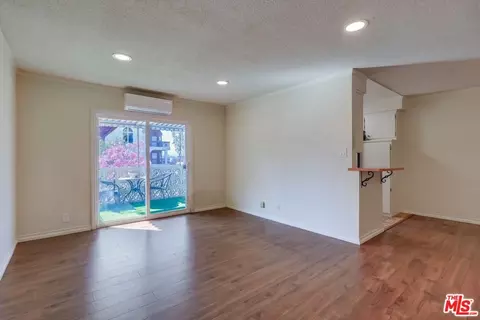1220 N 3rd St #C, Burbank, CA 91504 photo 2
