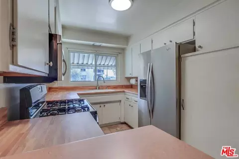 1220 N 3rd St #C, Burbank, CA 91504 photo 8