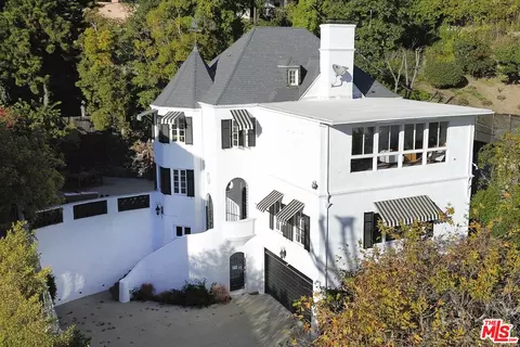 4803 Cromwell Ave, Los Angeles, CA 90027