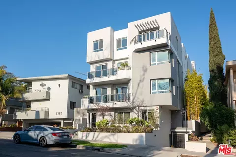 1326 S Centinela Ave #201, Los Angeles, CA 90025