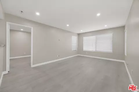 Living - 2309 E 17th St #103, Long Beach, CA 90804 photo 3 of 5