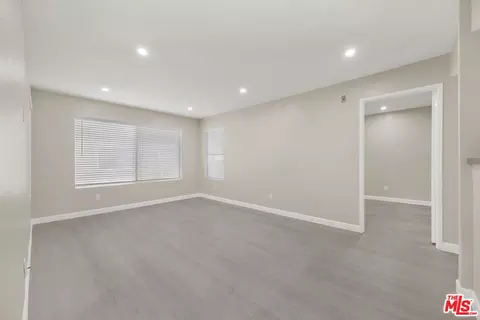 Living - 2309 E 17th St #103, Long Beach, CA 90804 photo 4 of 5