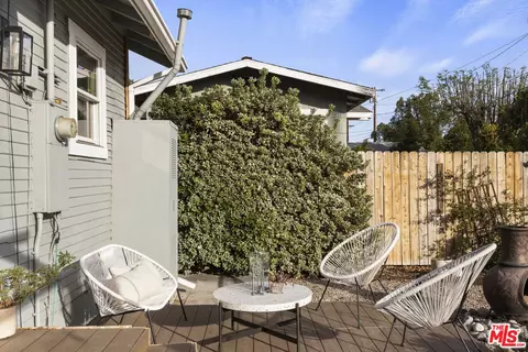 Exterior - 526 W Maple Ave, Monrovia, CA 91016 photo 6 of 9