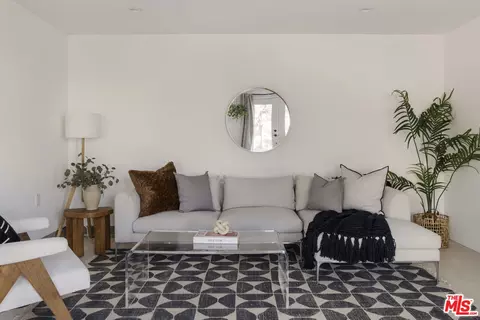 Other - 526 W Maple Ave, Monrovia, CA 91016 photo 2 of 4