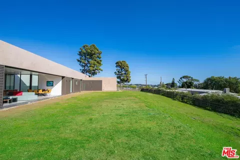 5649 Calpine Dr, Malibu, CA 90265 photo 31