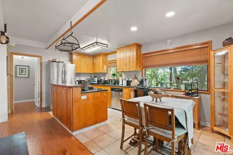 28126 Geneva Ln, Lake Arrowhead, CA 92352 photo 9
