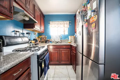Kitchen - 6611 San Luis St, Paramount, CA 90723 photo 1 of 1