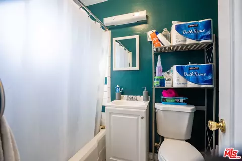 Bath - 6611 San Luis St, Paramount, CA 90723 photo 1 of 1