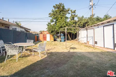 Exterior - 6611 San Luis St, Paramount, CA 90723 photo 4 of 5