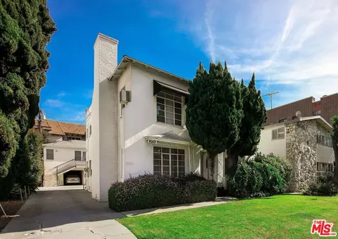 224 S Gale Dr, Beverly Hills, CA 90211