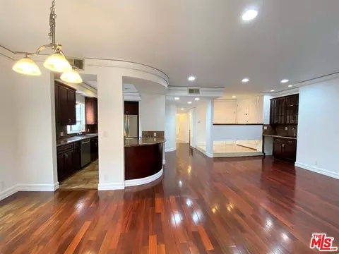 412 Arnaz Dr #8, Los Angeles, CA 90048