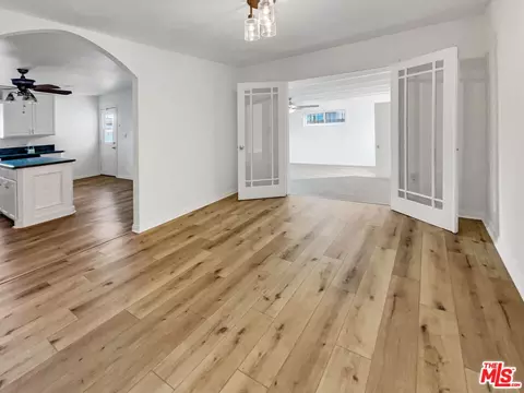 Living - 822 N Albertson Ave, Compton, CA 90220 photo 4 of 8