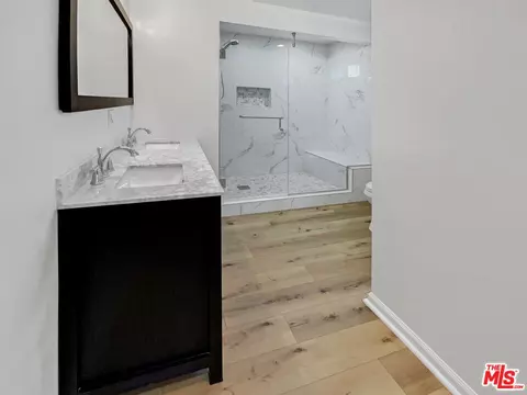 Bath - 822 N Albertson Ave, Compton, CA 90220 photo 1 of 4
