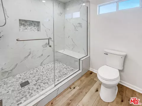 Bath - 822 N Albertson Ave, Compton, CA 90220 photo 2 of 4
