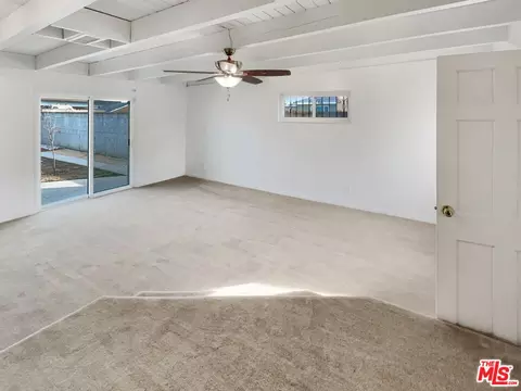 Living - 822 N Albertson Ave, Compton, CA 90220 photo 6 of 8