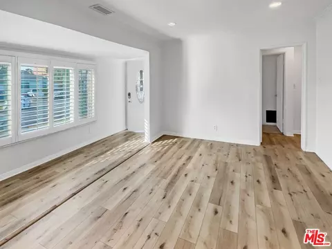 Living - 822 N Albertson Ave, Compton, CA 90220 photo 2 of 8