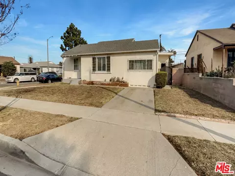 Exterior - 822 N Albertson Ave, Compton, CA 90220 photo 3 of 6