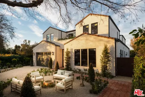 12237 Huston St, Valley Village, CA 91607
