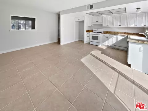 8846 Stoakes Ave, Downey, CA 90240 photo 14