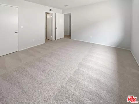 8846 Stoakes Ave, Downey, CA 90240 photo 18