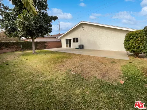8846 Stoakes Ave, Downey, CA 90240 photo 23