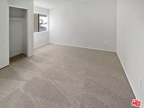 8846 Stoakes Ave, Downey, CA 90240 photo 5