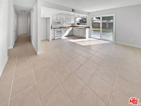8846 Stoakes Ave, Downey, CA 90240 photo 13